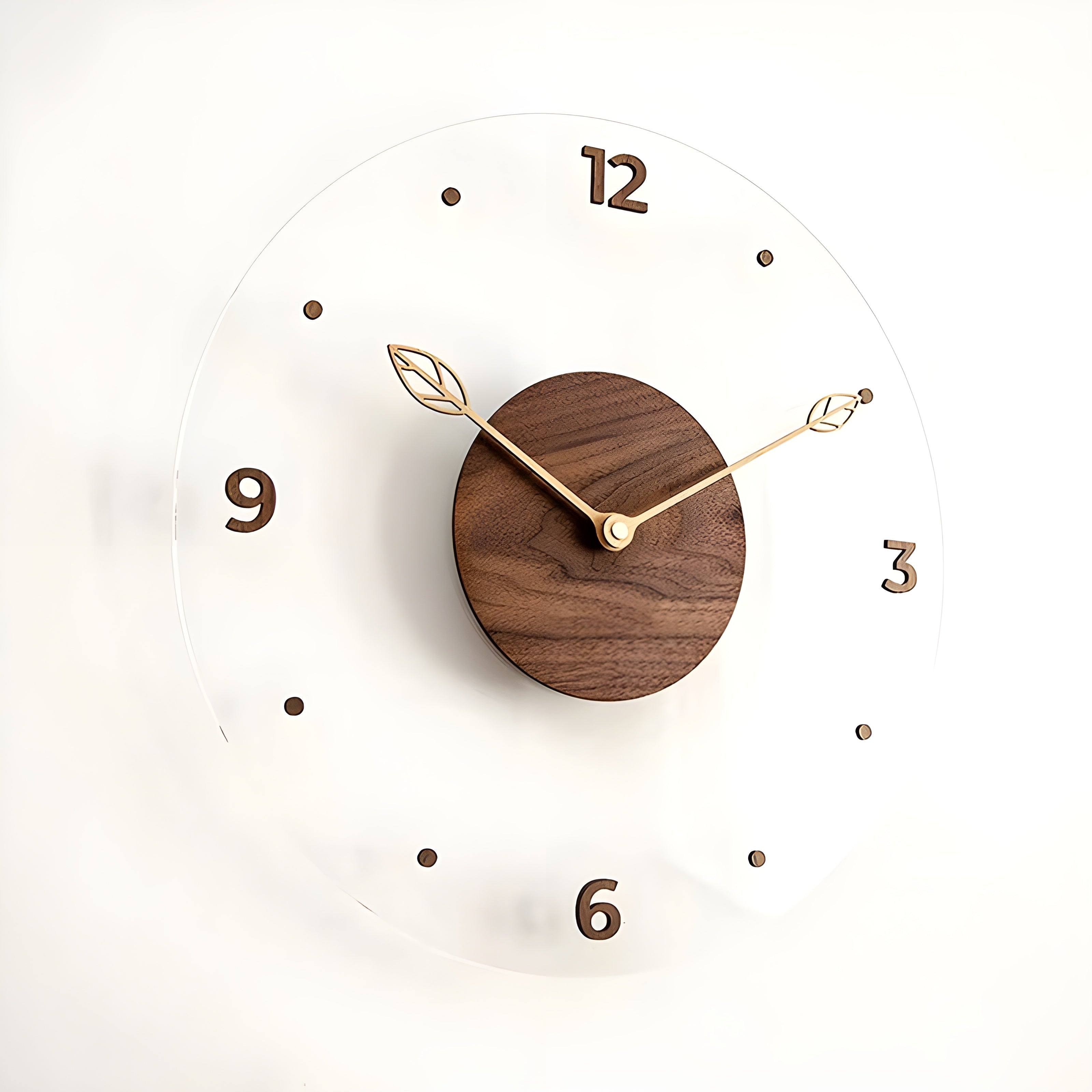 Moderne AcryLux Wandklok van Acryl en Hout – Stil en Tijdloos Ontwerp